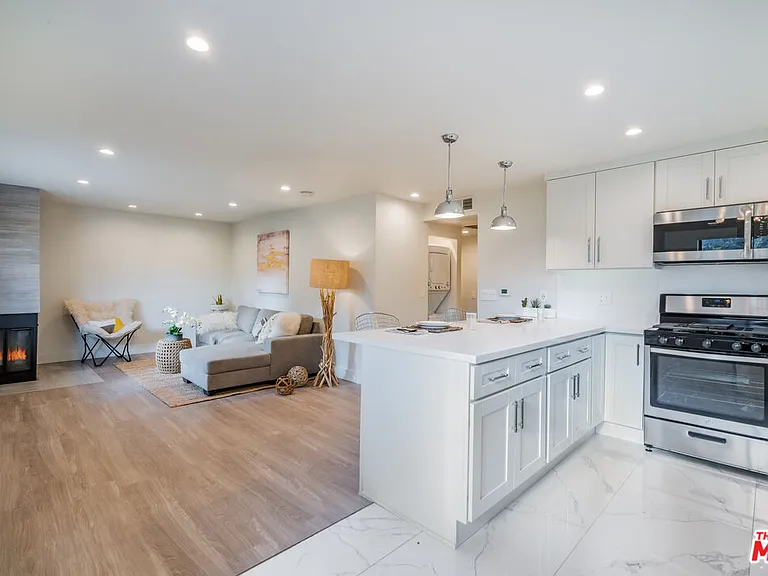 11235 Richland Ave #4 — Photo 1
