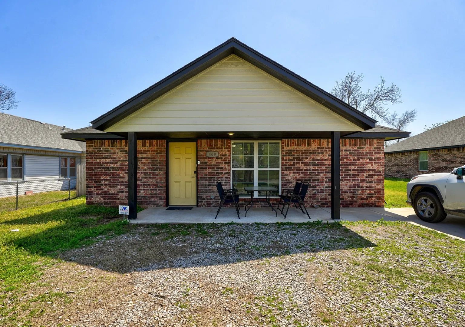 4 Bedroom, 4 Bathroom in Shawnee! — Photo 1
