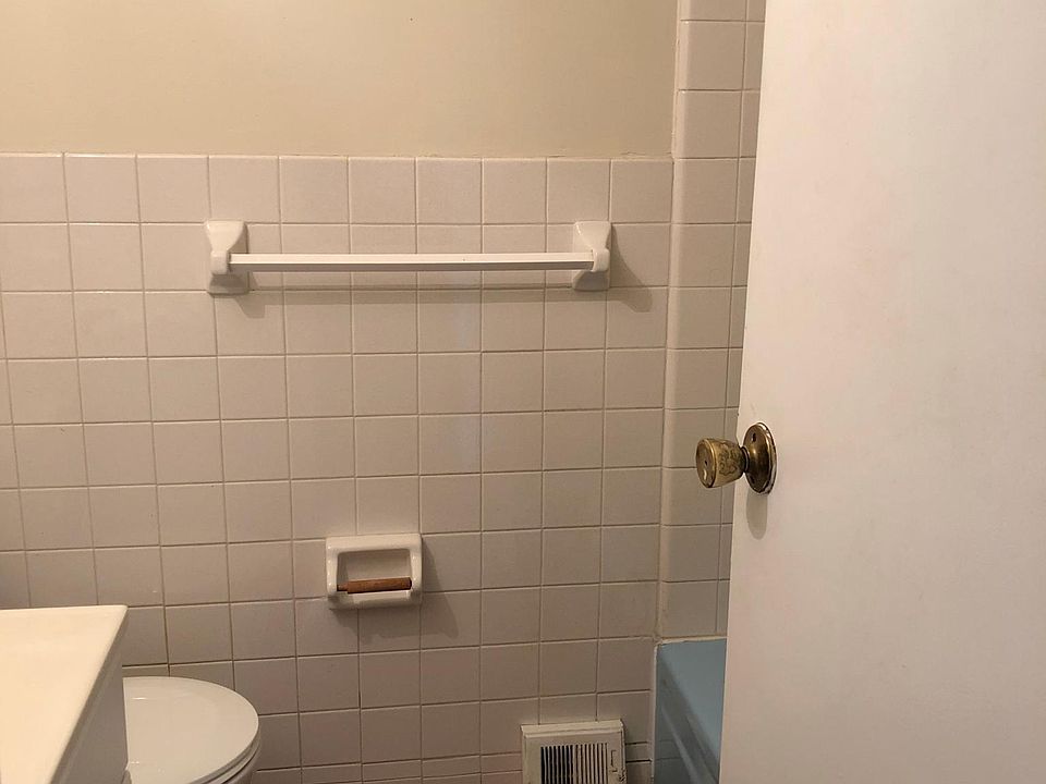 1st image of 10909 Nandina Ln