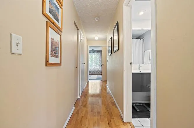 2 bed, 1124 sqft, $2,050 — Photo 3