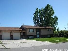lovely home w/mountain views