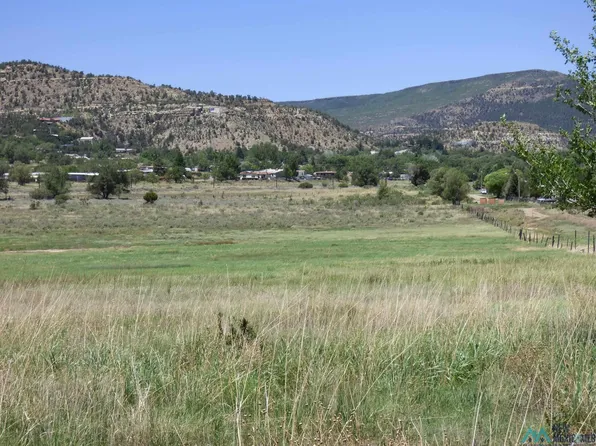 Market St, Raton, NM 87740
