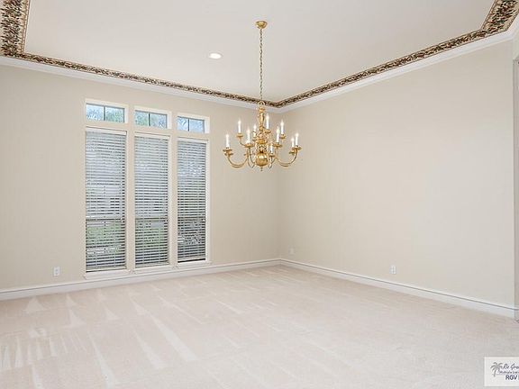 4th image of 417 Palm Valley Dr W