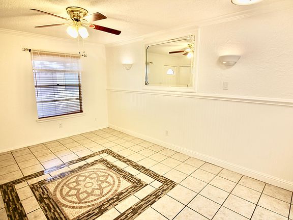5th image of 809A Hazelton St