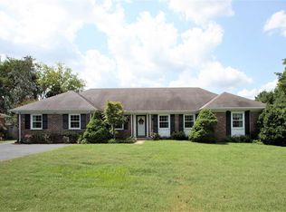 2617 Navajo Dr, Bowling Green, KY 42104