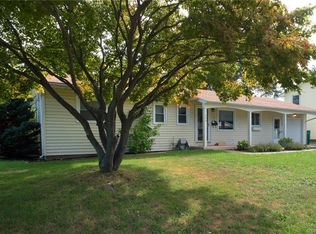 430 Cascade Pl, Irondequoit, NY 14609