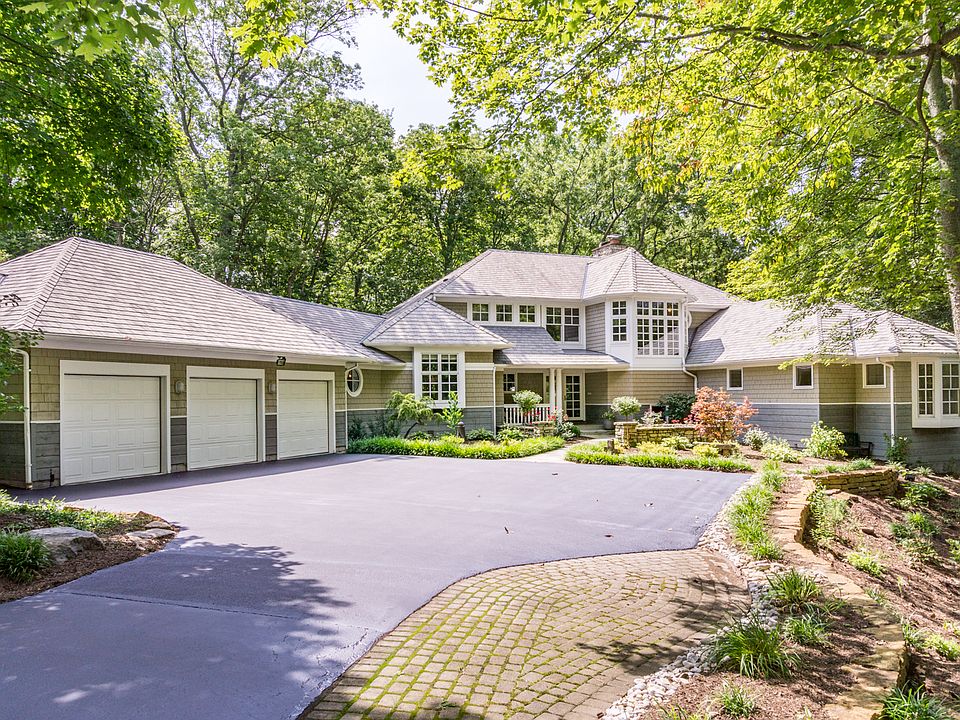 1st image of 7781 Coldstream Woods Dr