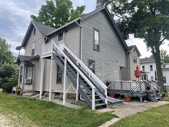 2nd image of 334 E Washington St #1/2