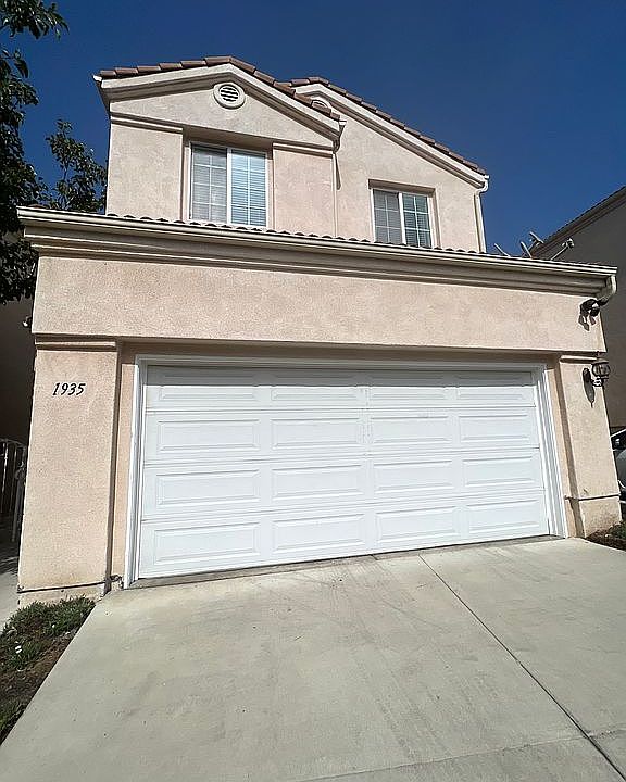 1st image of 1935 Marigold Ln