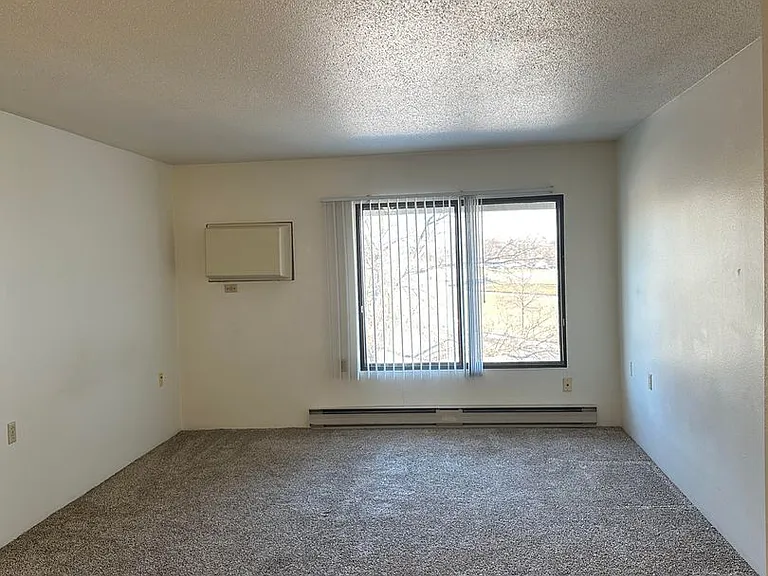 Park Place West Apartments — Photo 10