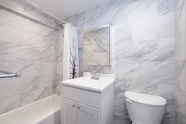 Rented by R New York | media 10