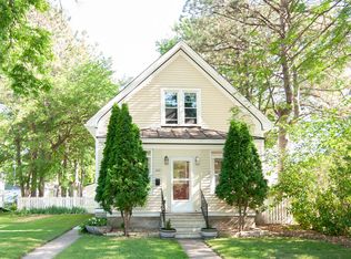 1423 Johnson St, La Crosse, WI 54601