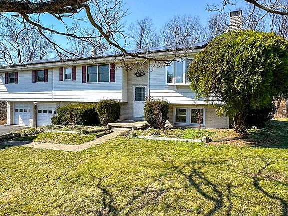 4th image of 145 Pennypacker Rd