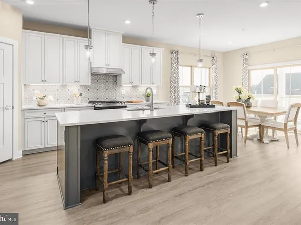15543 Twin River Cir #H038, Bowie, MD 20716