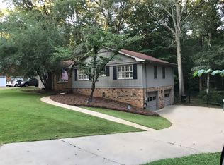 2005 Eastbrook Dr, Trussville, AL 35173