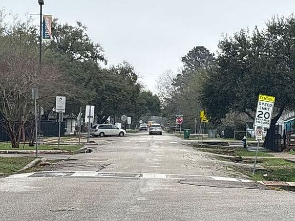 4th image of 3910 Ward St