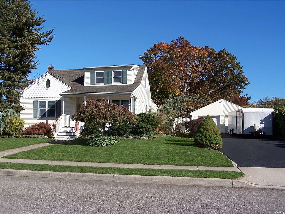 1st image of 871 Grundy Ave