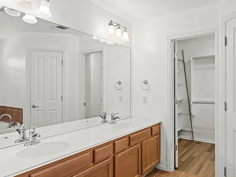 789 Kingfisher Ln — Photo 12