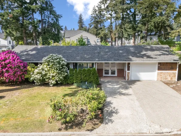 16608 NE 9th Street, Bellevue, WA 98008
