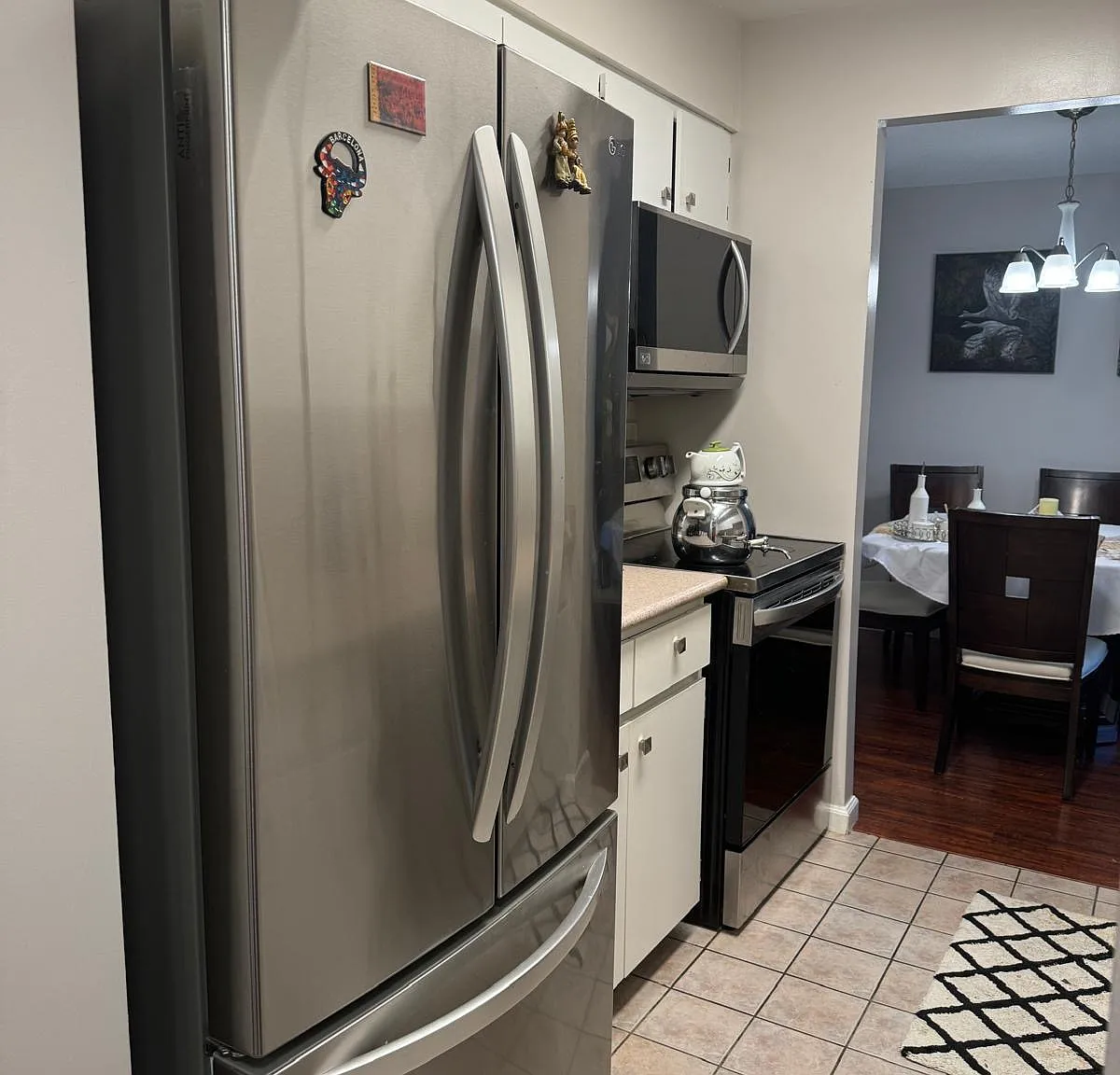 2 bed, 850 sqft, $2,600 — Photo 3