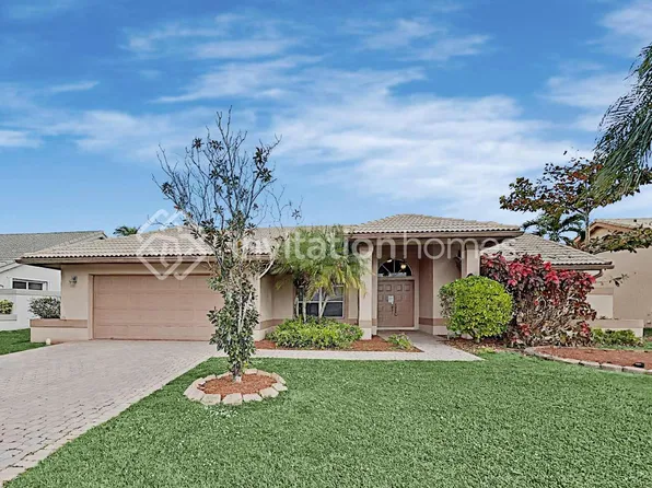6676 Blue Bay Cir, Lake Worth, FL 33467