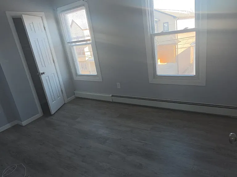 50 Rosa Parks Blvd #3 — Photo 3