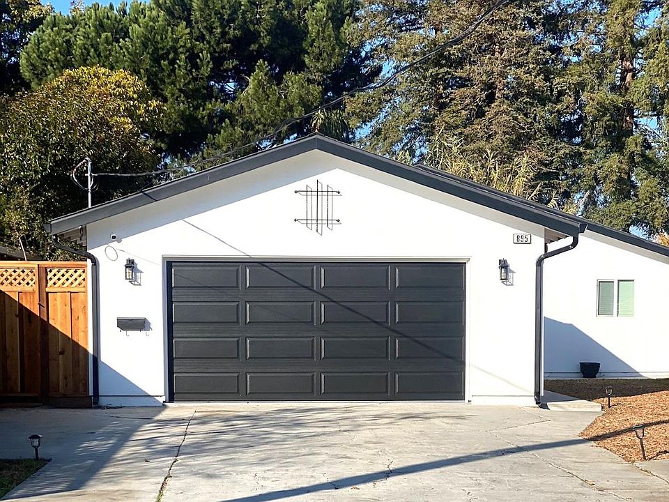 1st image of 895 Schembri Ln