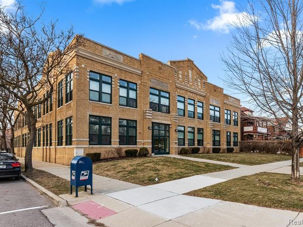 609 E Kirby St APT 301