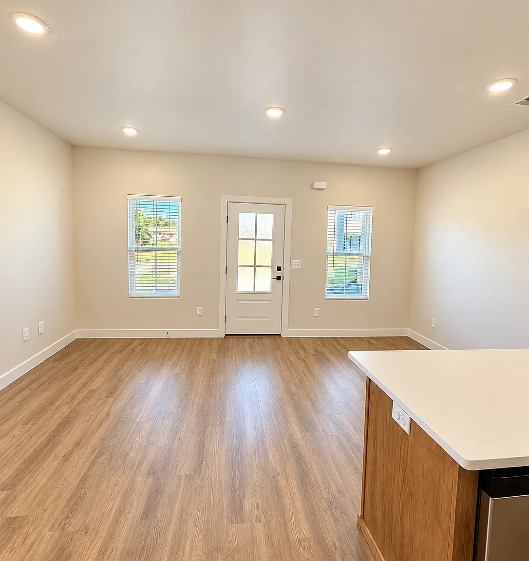 3 bed, 2.5 bath, 1414 sqft, $1,895 — Photo 4