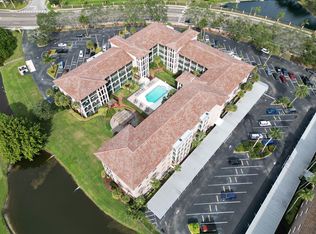 6150 Gulfport Blvd S APT 215, Gulfport, FL 33707