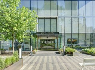 57 Saint Joseph St #911, Toronto, ON M5S 0C5