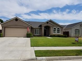 1566 Persimmon St, Lemoore, CA 93245