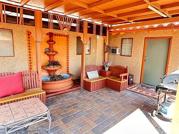 Casita patio with fountain