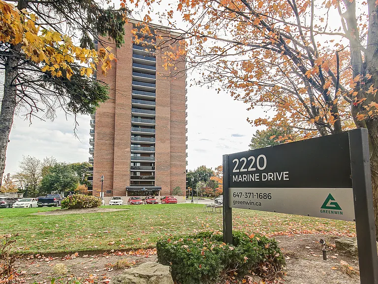 2220 Marine Dr — Photo 21