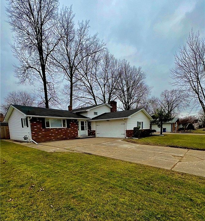 1st image of 1519 W 44th St