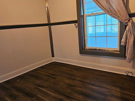 5th image of 153 N Stewart St #3