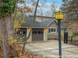 7128 116th Ave, Fennville, MI 49408