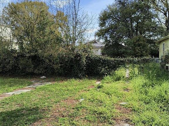 5th image of 5151 Lafaye St