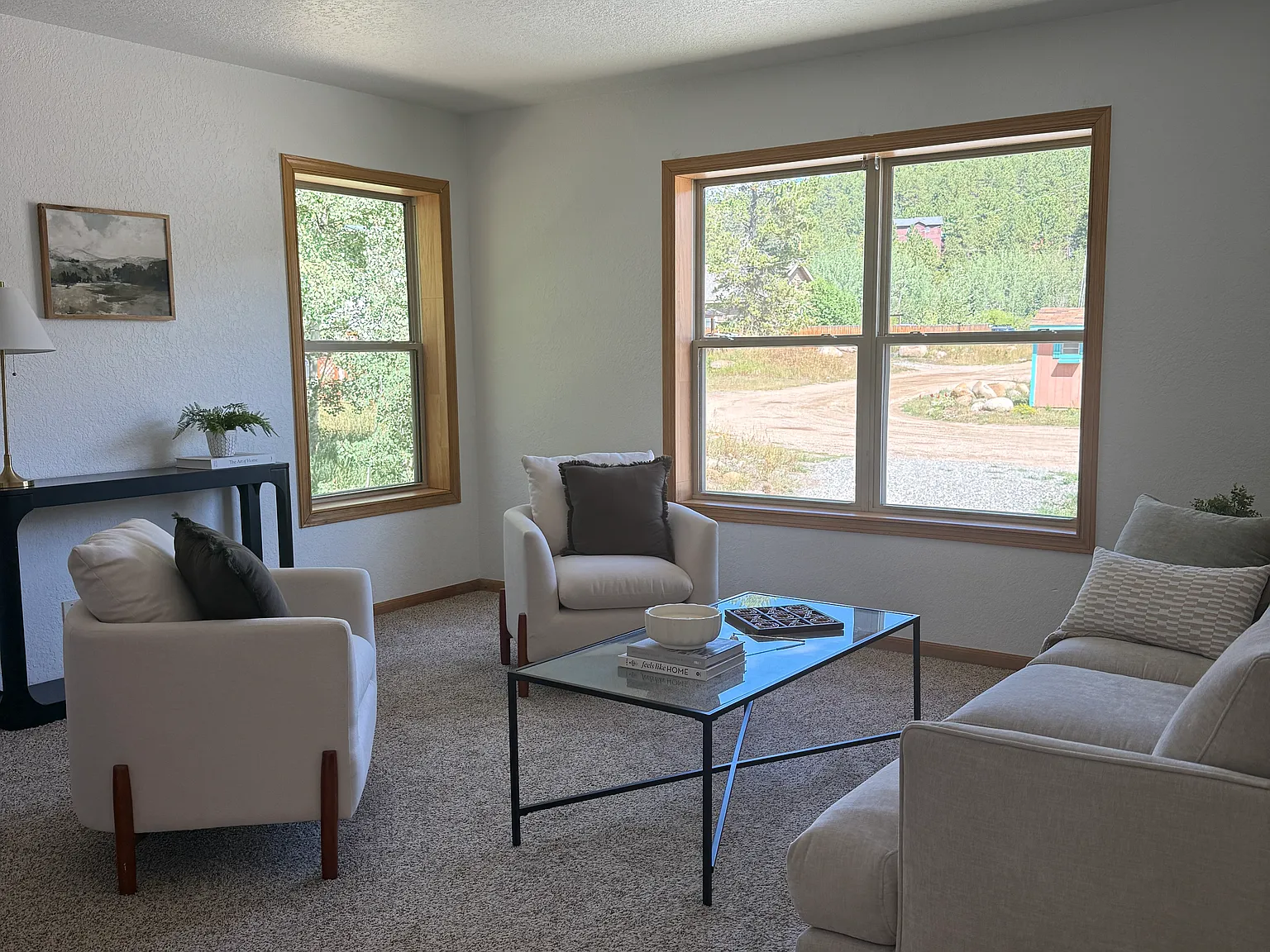 5 bed, 2524 sqft, $4,800 — Photo 2