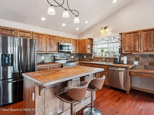 25 Neosha Trl, Boulder, WY 82923