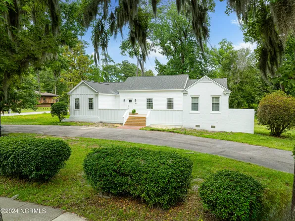 501 Forest Hills Drive, Wilmington, NC 28403