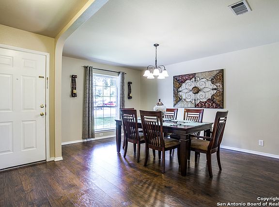 3rd image of 9714 Horseshoe Pass