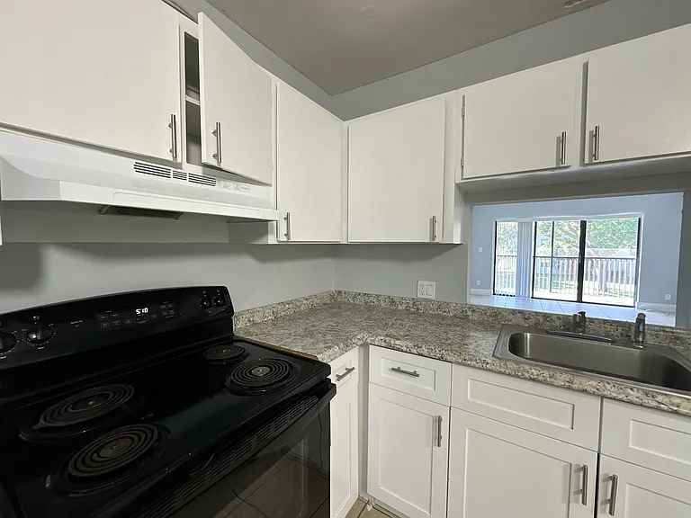 4773 Arjaro Dr — Photo 4