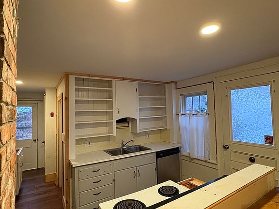 5th image of 6 Williams St