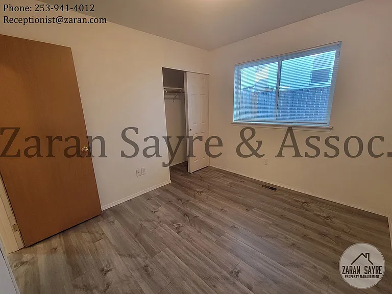 1105 E 53rd St — Photo 13