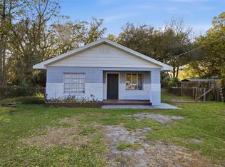 907 Center St, Plant City, FL 33563