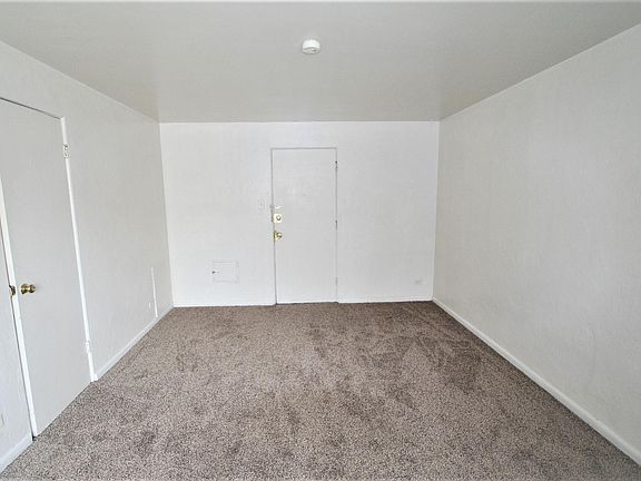 3rd image of 1435 N Pearl St APT 203