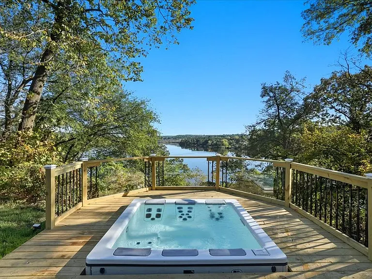 767 Mallalieu Dr — Photo 31