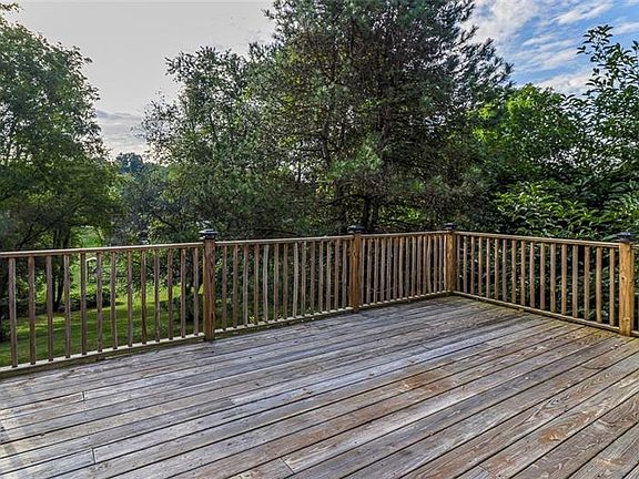 4th image of 3307 Elmdale Dr