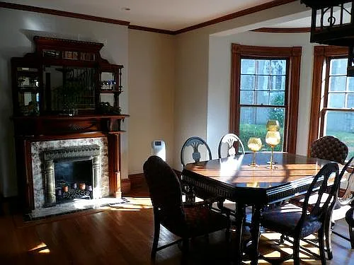 377 Essex St #B — Photo 4